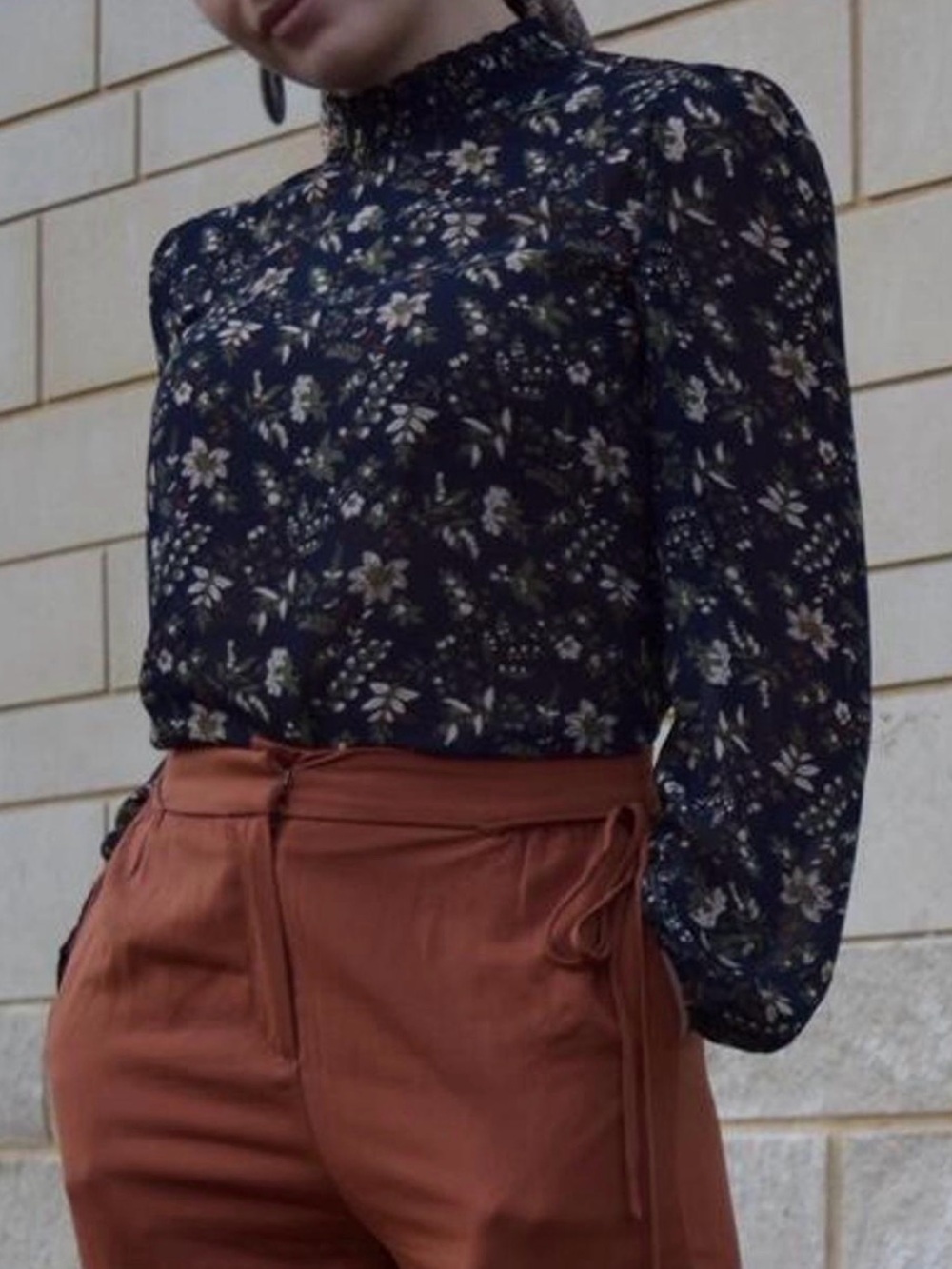 Floral High-Neck Semi Sheer Long-Sleeve Blouse - Navy w/ Cuffed Sleeves Sz Small
